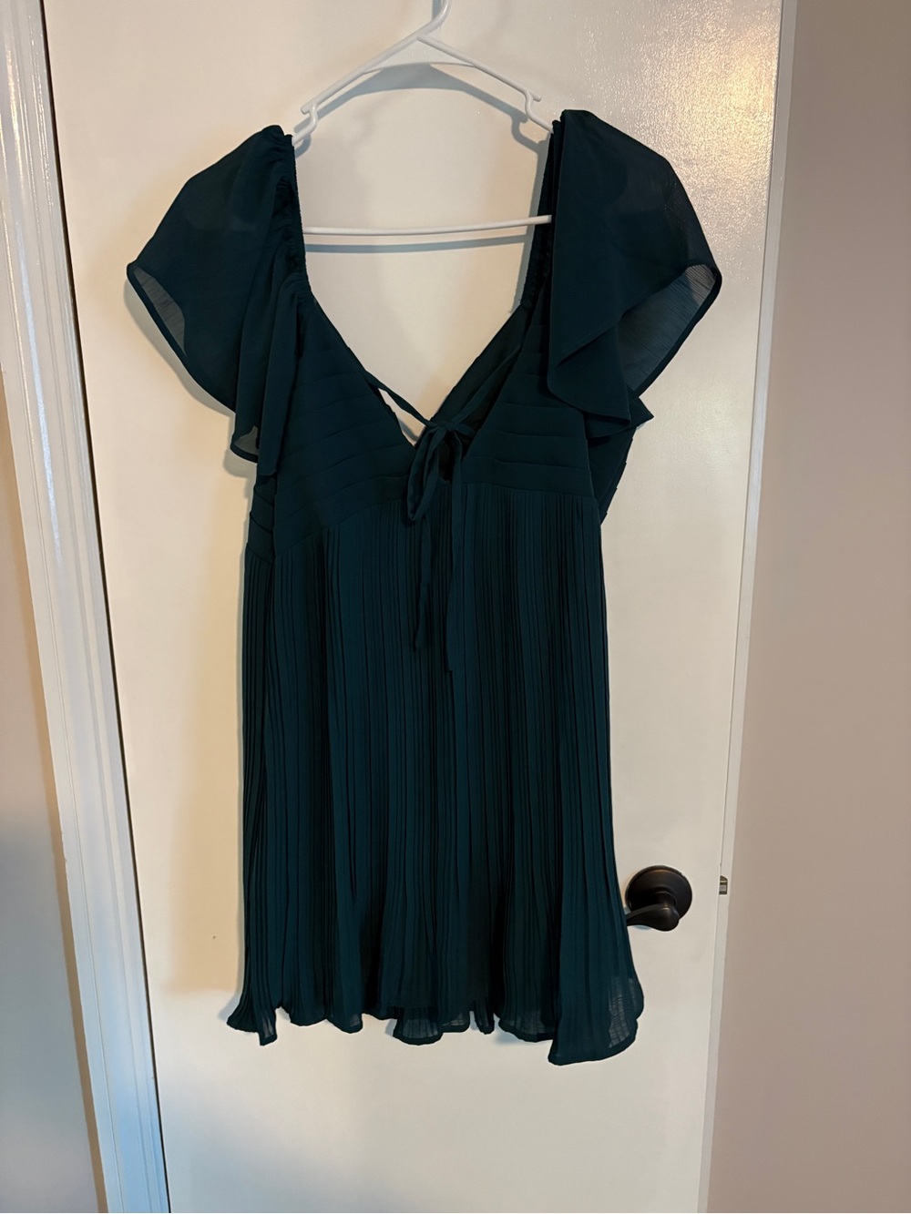Lulu's Deep Teal Pleated V-Neck Flutter Sleeve Top